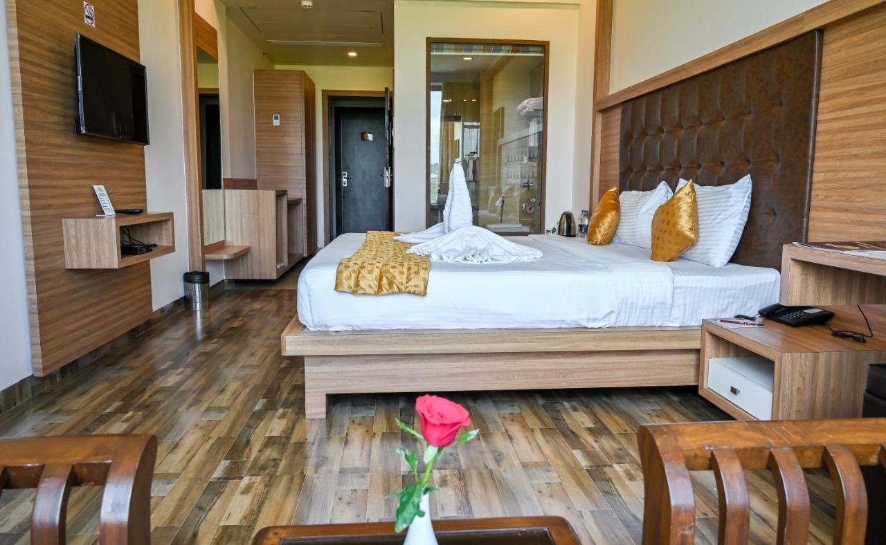 Hotel Laxmi Empire GOA Exterior photo