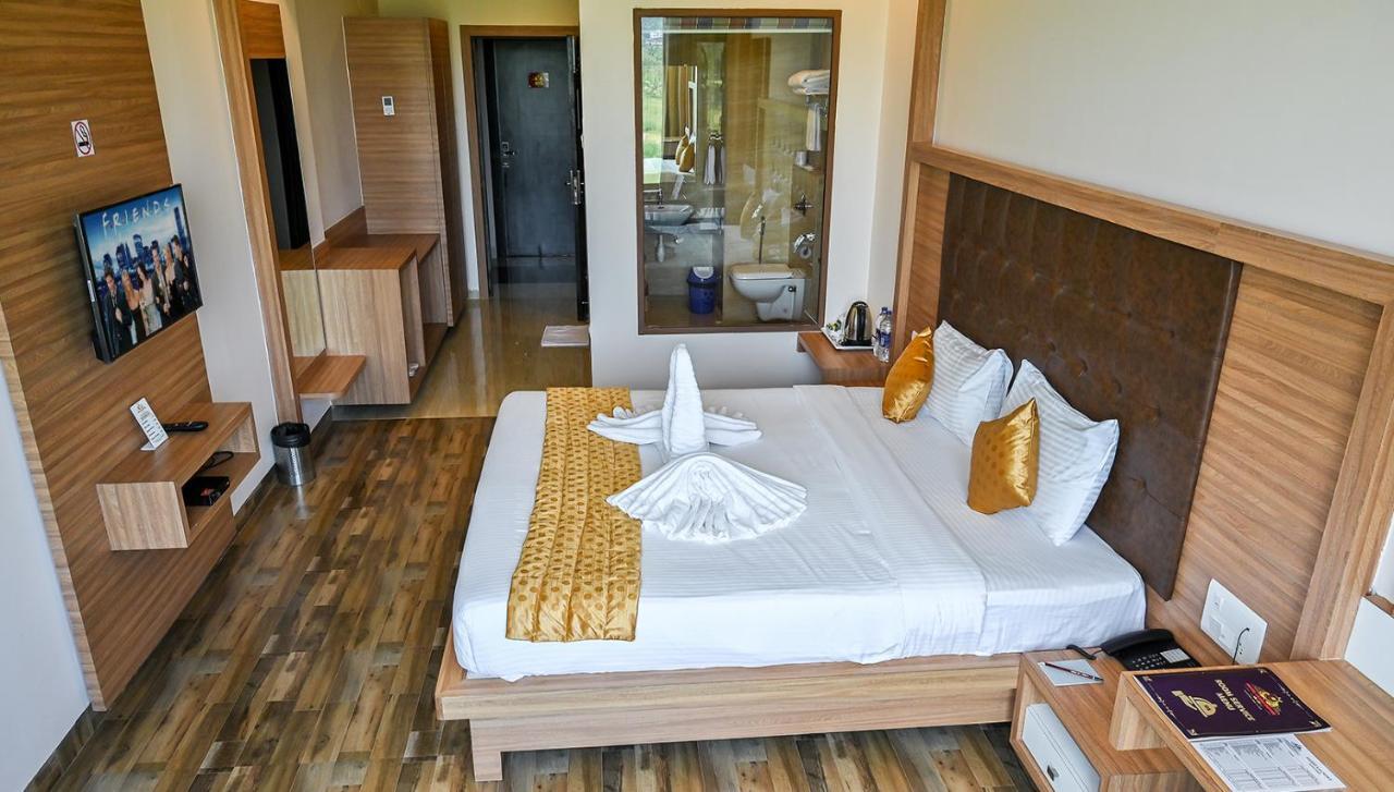 Hotel Laxmi Empire GOA Exterior photo